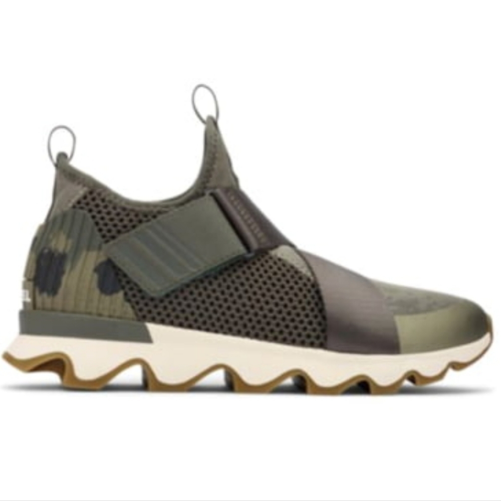 Sorel Kinetic Sage/Camo Sneakers, Size 8